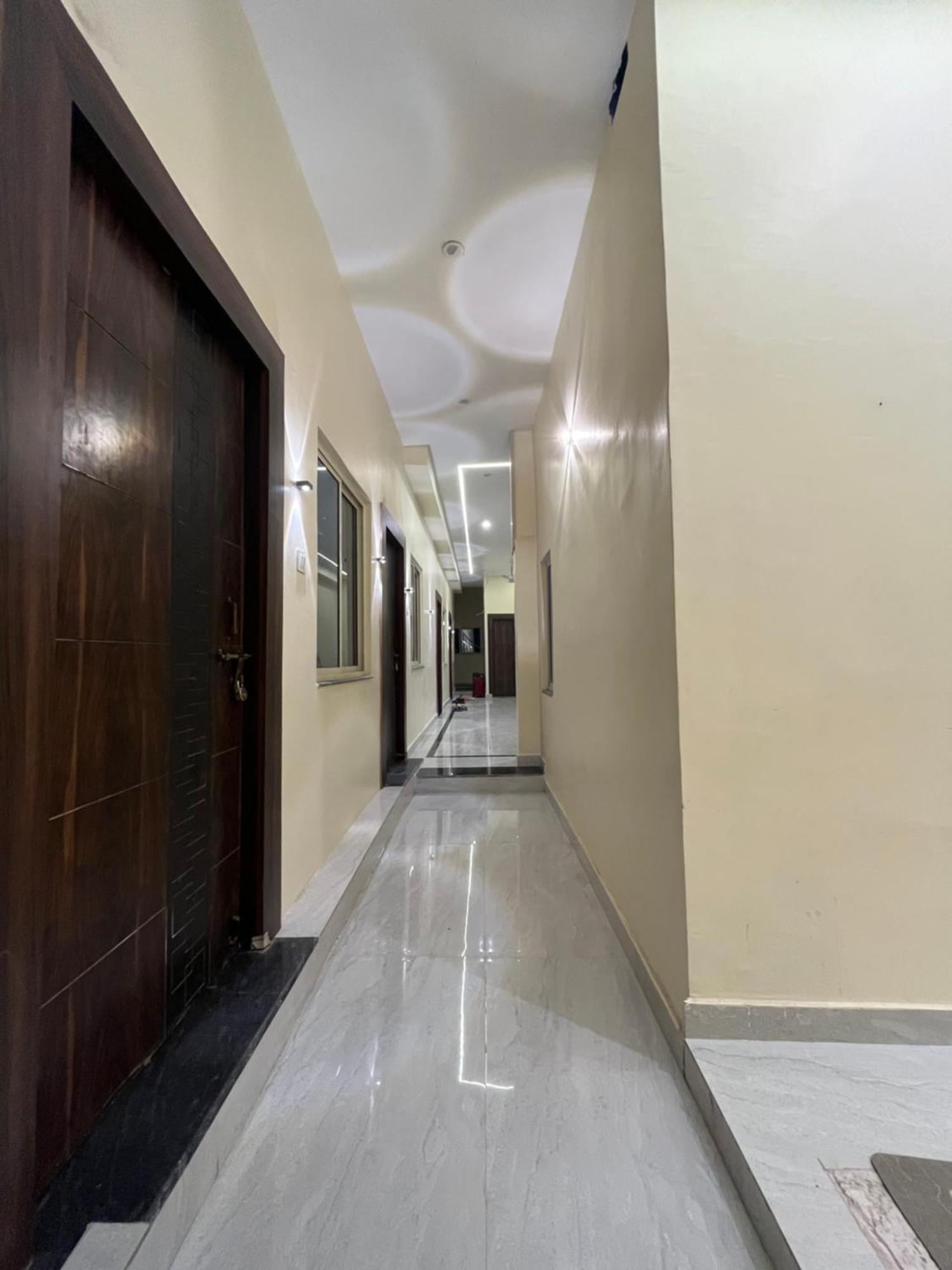 新德里 Jupiter Plaza Delhi Airport酒店 外观 照片