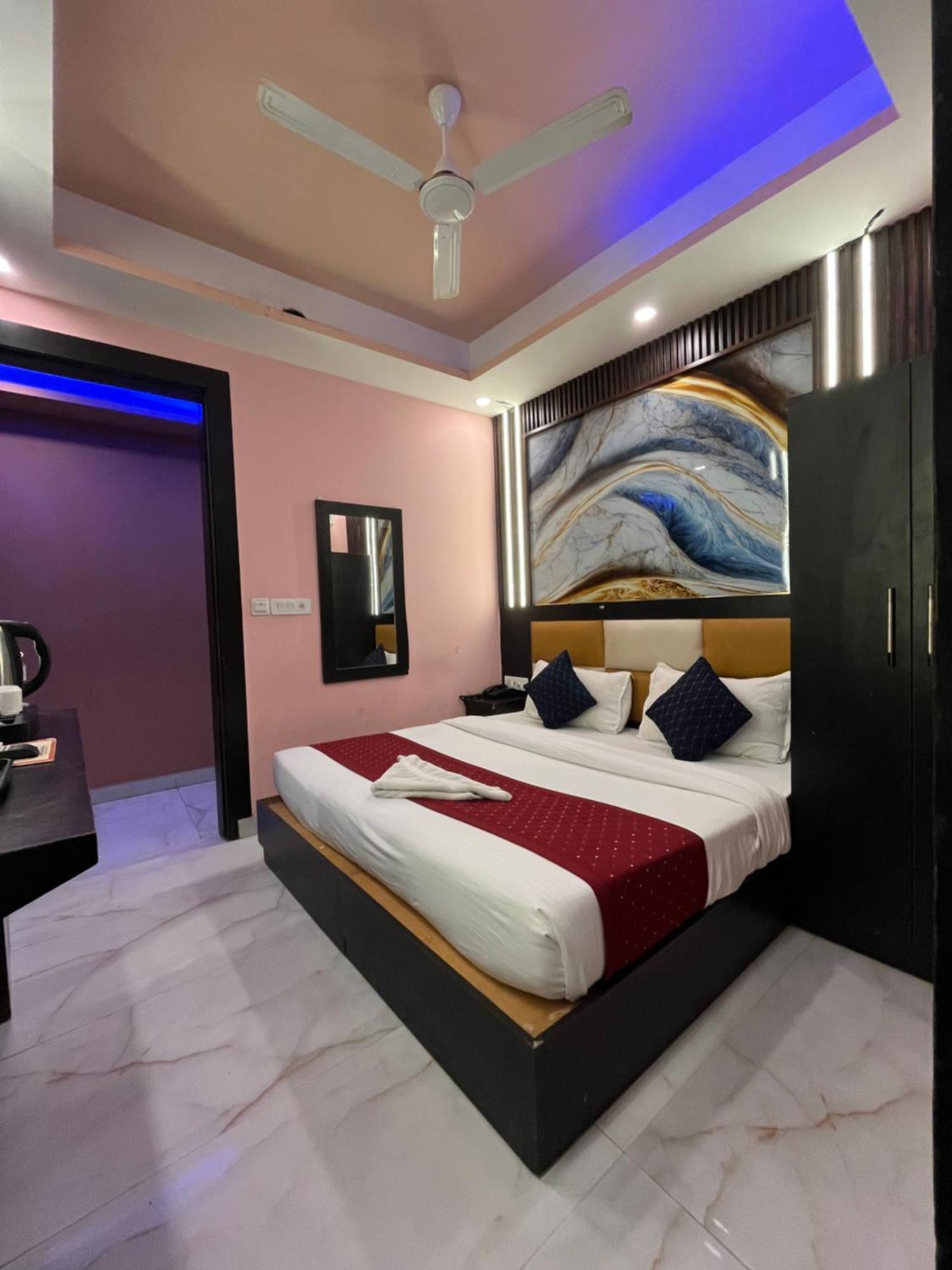 新德里 Jupiter Plaza Delhi Airport酒店 外观 照片