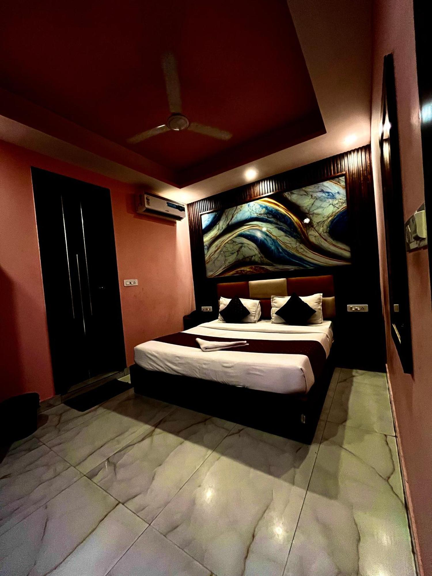 新德里 Jupiter Plaza Delhi Airport酒店 外观 照片