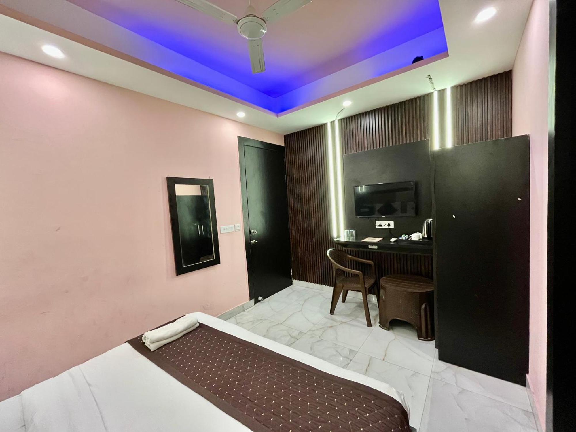 新德里 Jupiter Plaza Delhi Airport酒店 外观 照片