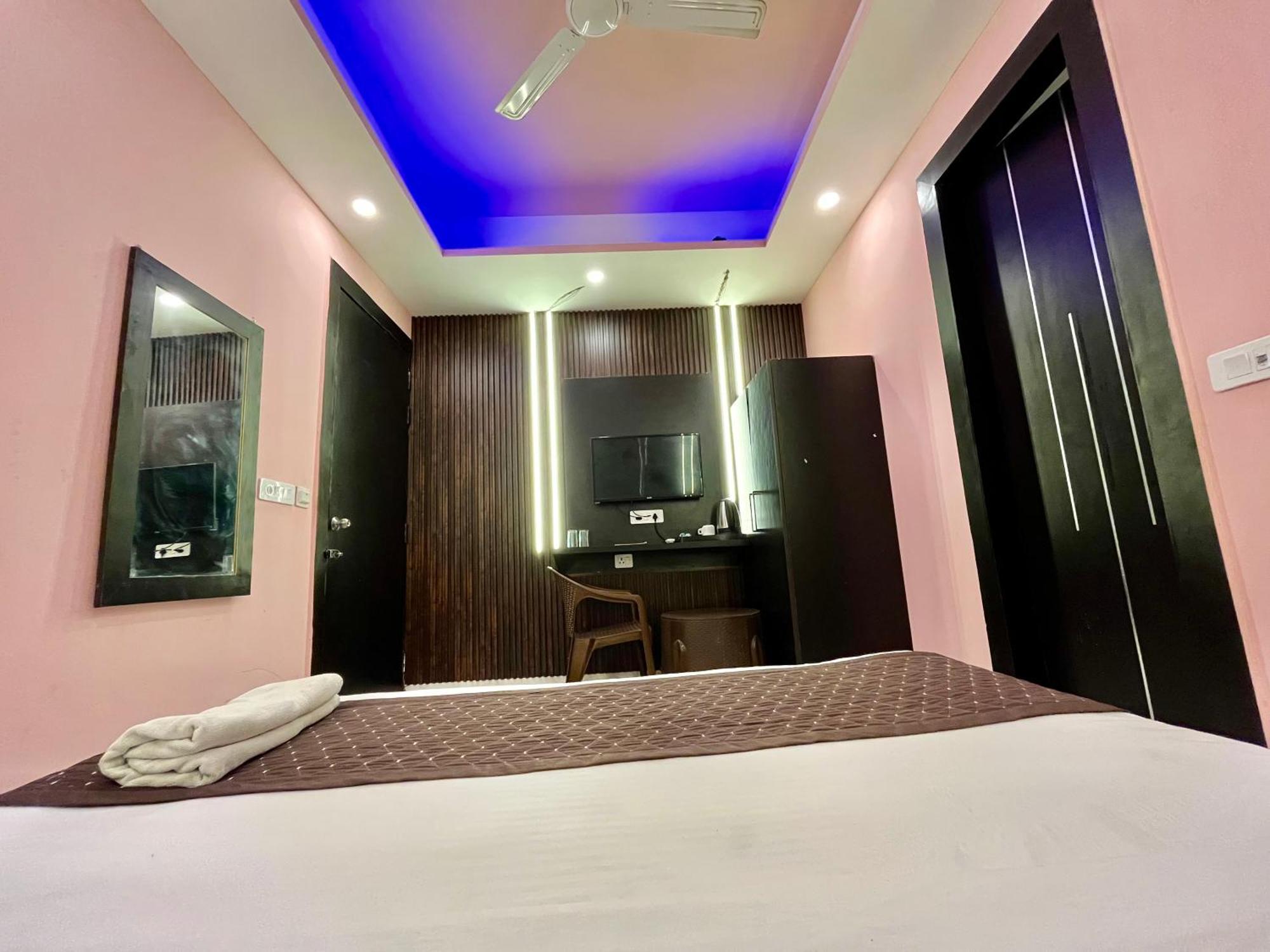 新德里 Jupiter Plaza Delhi Airport酒店 外观 照片
