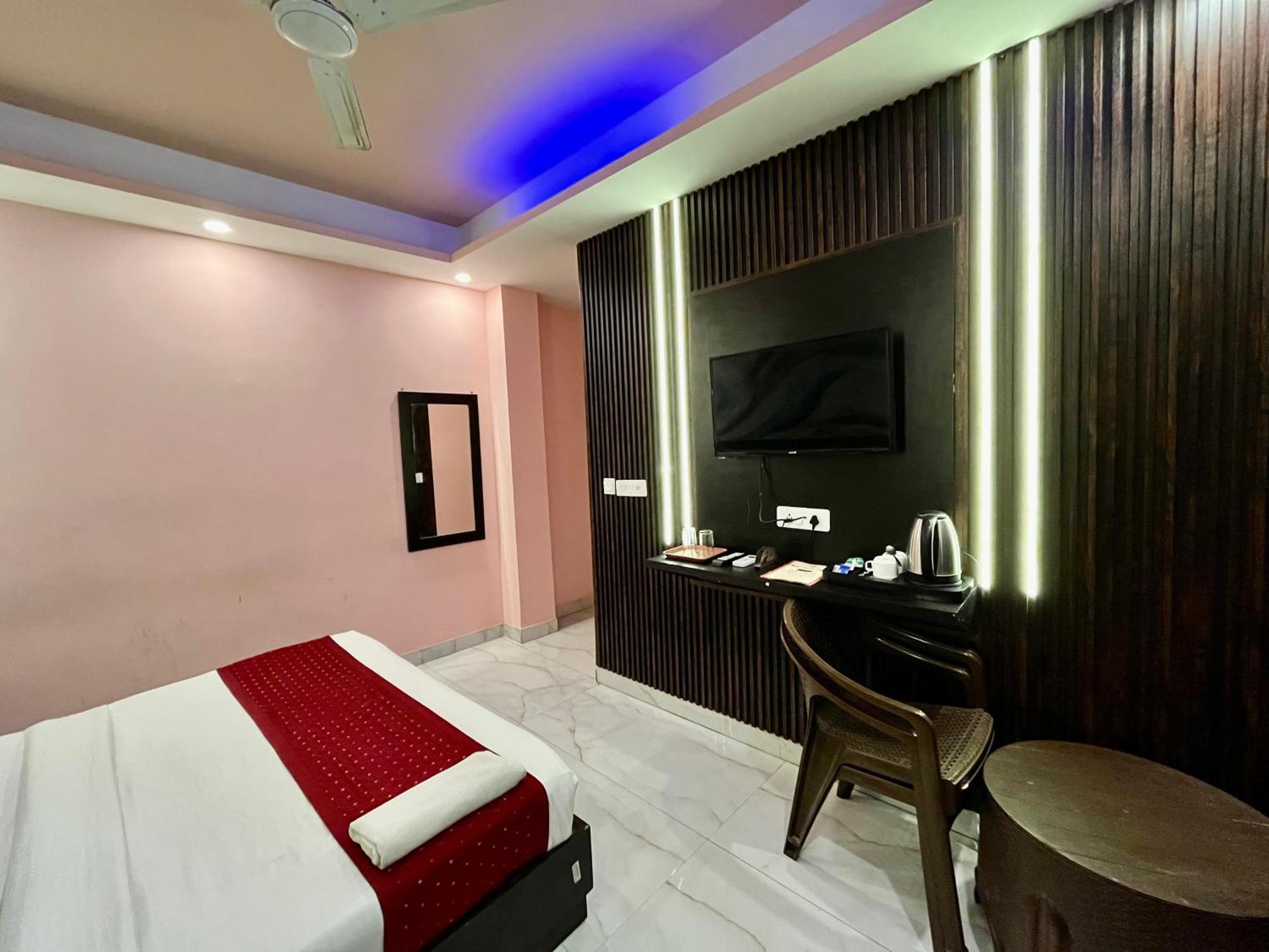 新德里 Jupiter Plaza Delhi Airport酒店 外观 照片